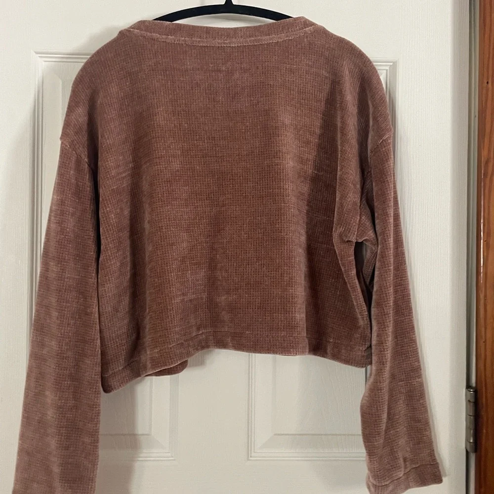 Old Navy Mauve Tan Textured Chenile V-Neck Sweater Medium - Picture 3 of 3